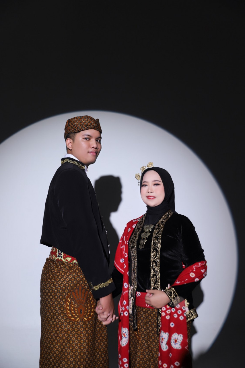 319493-gallery-PtQvQIaa1f.jpg