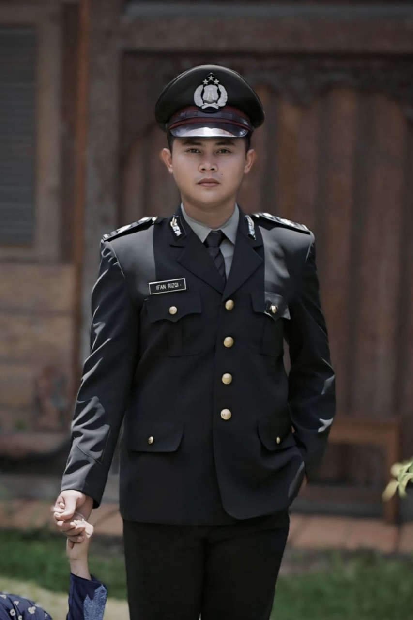 male-1-1687991959.webp