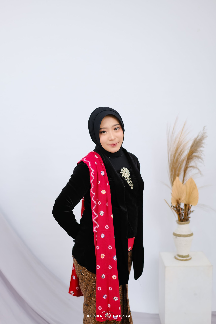 female-1-1687991981.webp