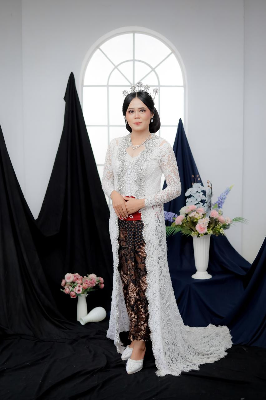 female-1-1687991981.webp