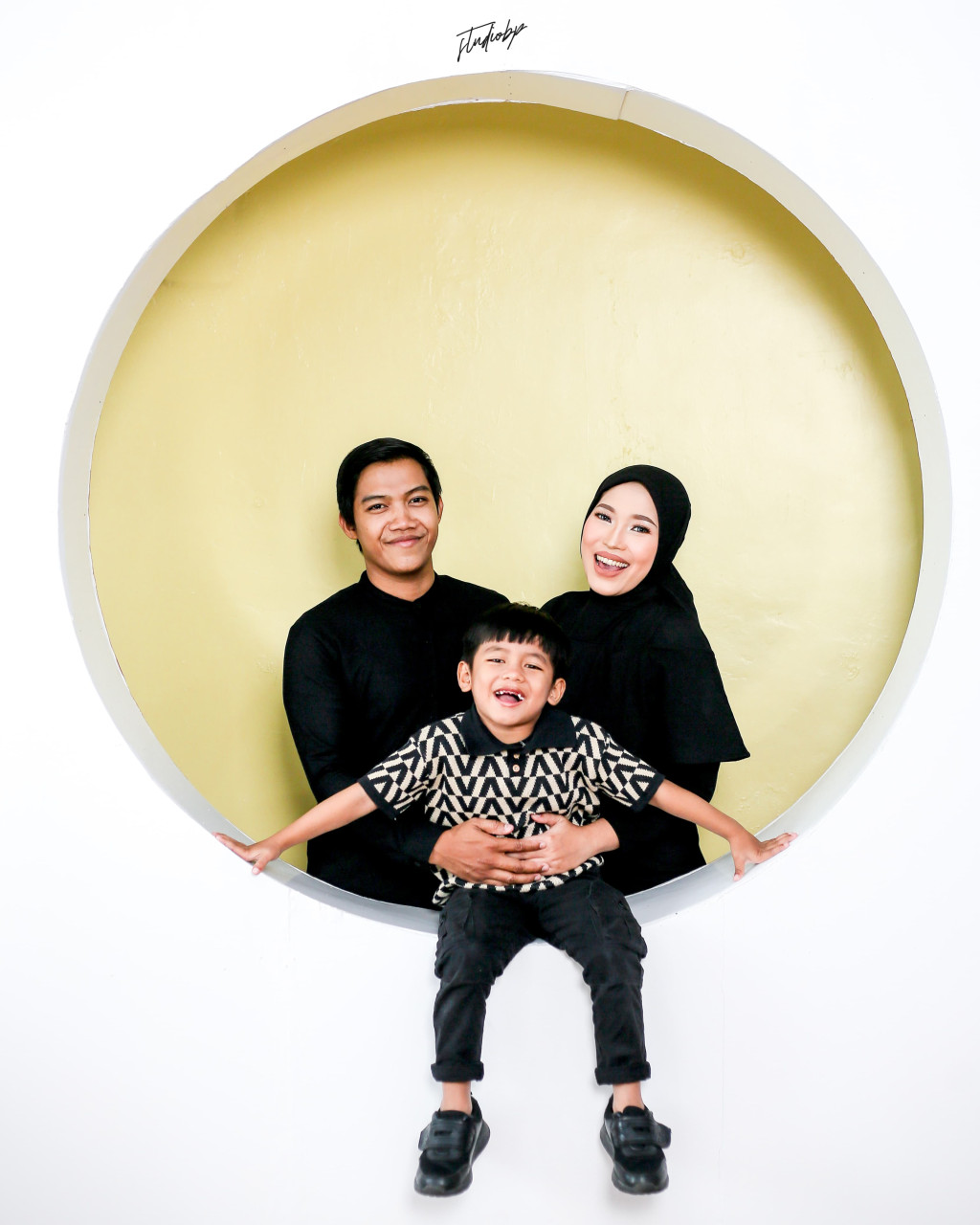 mid.webp