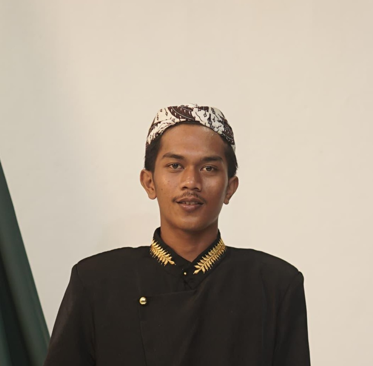 male-1-1687991959.webp