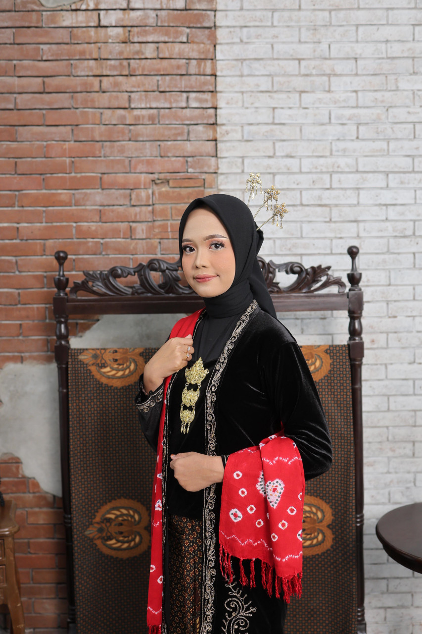 female-1-1687991981.webp