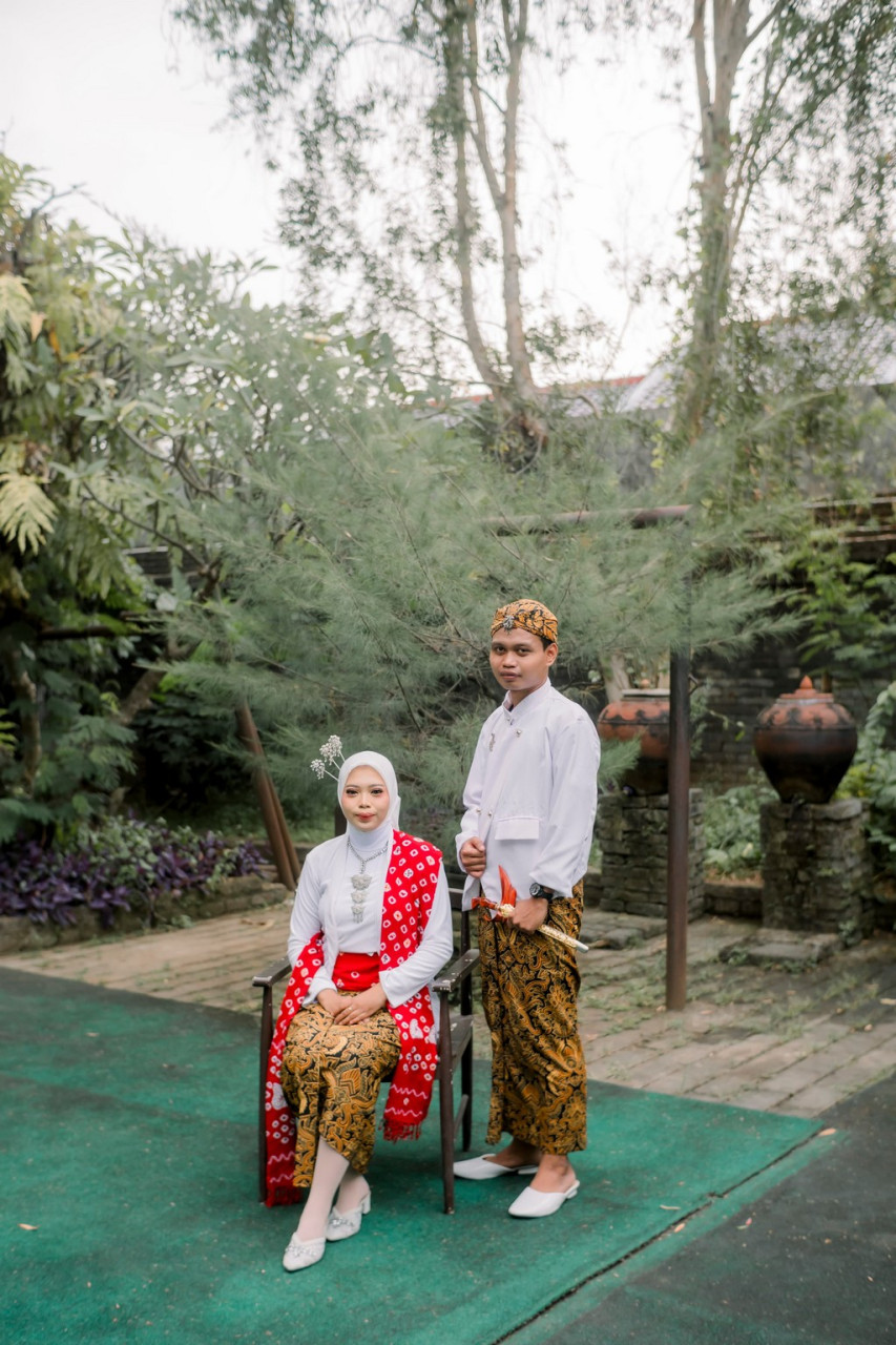 couple-1690953166.png