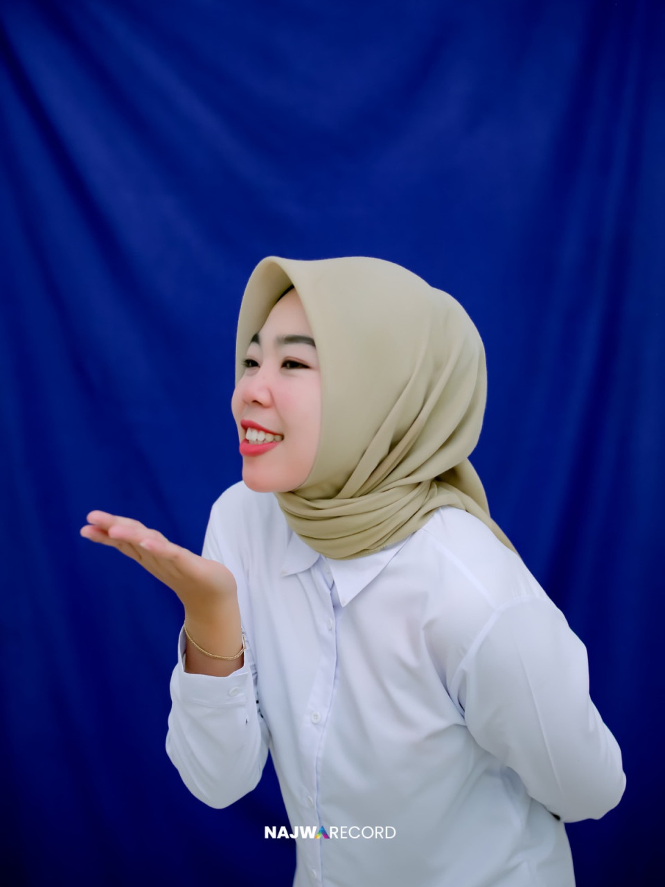 no-image.jpg