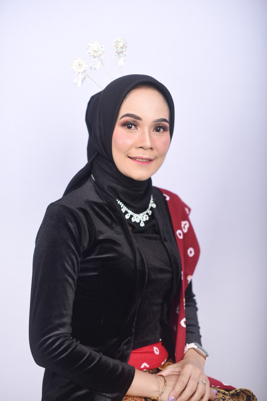 female-1-1687991981.webp