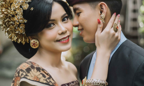 Pawiwahan Juni & Yeni