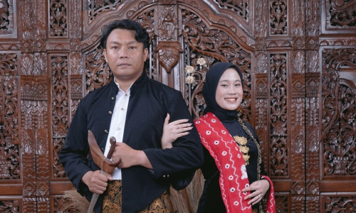 Diah & Aries